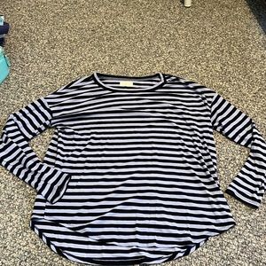 Like new! Lou & Gray long sleeve shirt